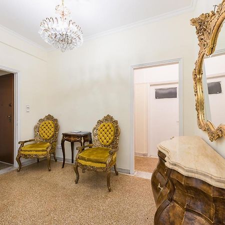 Victoria Queens Palace Apartments Athènes Extérieur photo