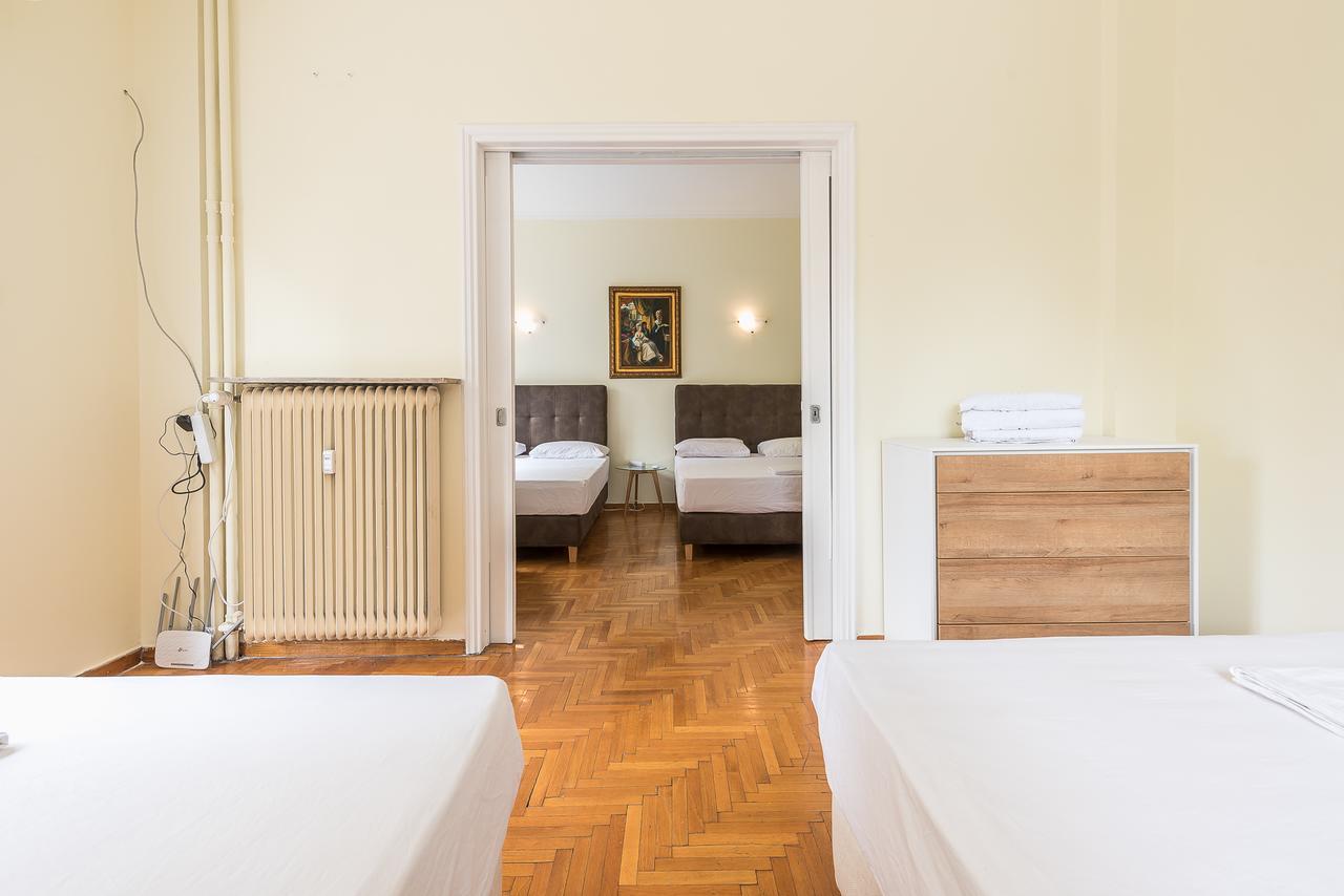 Victoria Queens Palace Apartments Athènes Extérieur photo